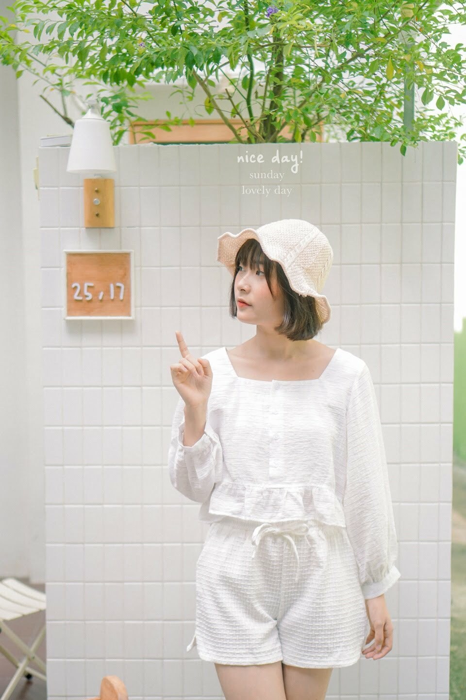 Để ý mạc trên quần áo để xem trang phục này có dùng được cho máy giặt không bạn nhé