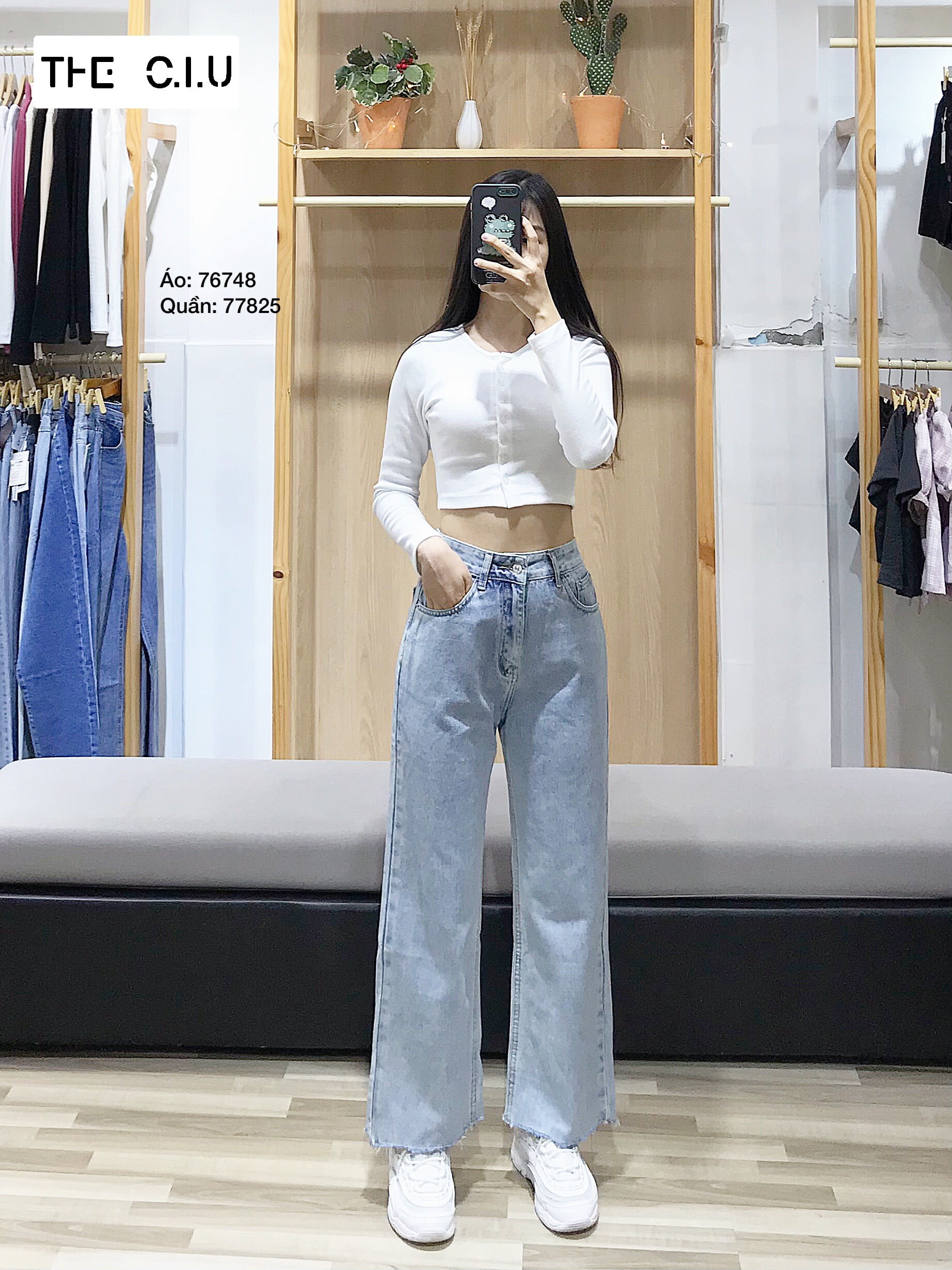 Độ rộng ống quần lý tưởng nhưng eo quần quá rộng thì bạn có thể đem may lại hoặc mua nút gài thêm nhé!