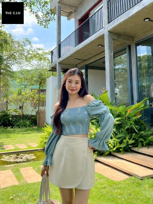 Lưu ý đến kiểu dáng áo khi mặc có phù hợp hay không 