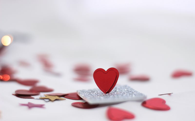 Valentine là ngày nào năm 2024?