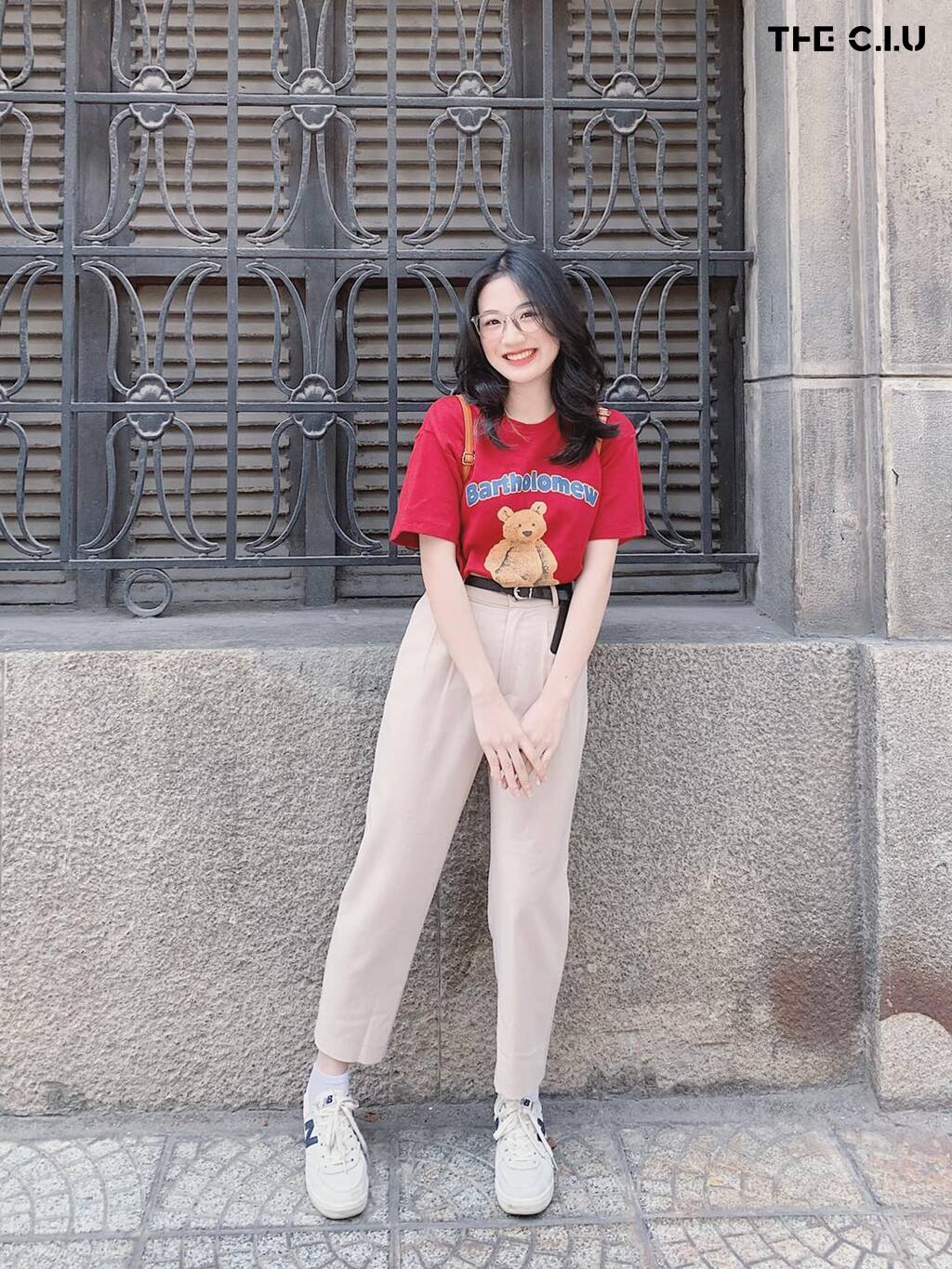 Quần baggy có kiểu dáng đặc trưng.