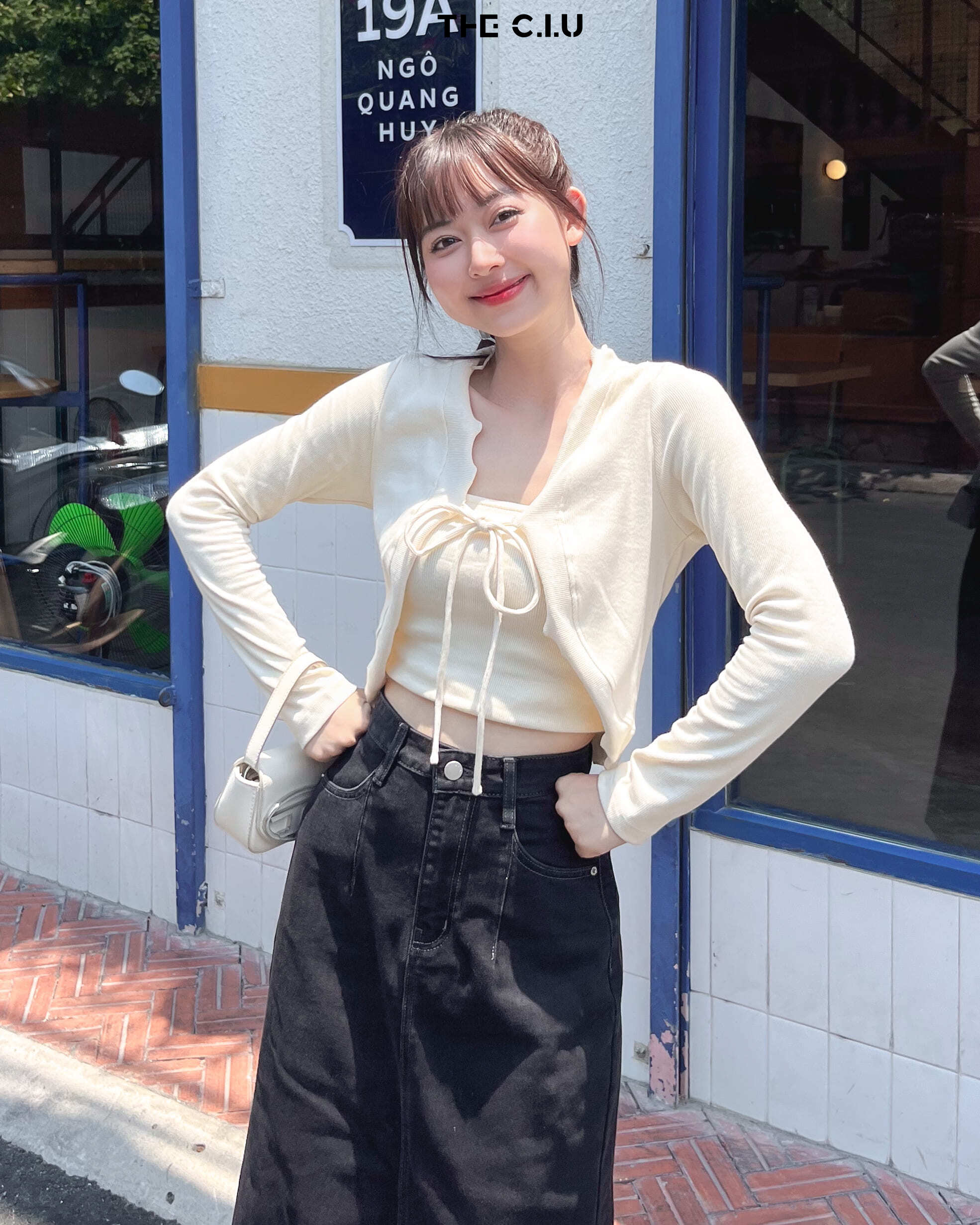 Đây sẽ là outfit lý tưởng để bạn đi chơi, dạo phố hay hẹn hò trong mùa hè này