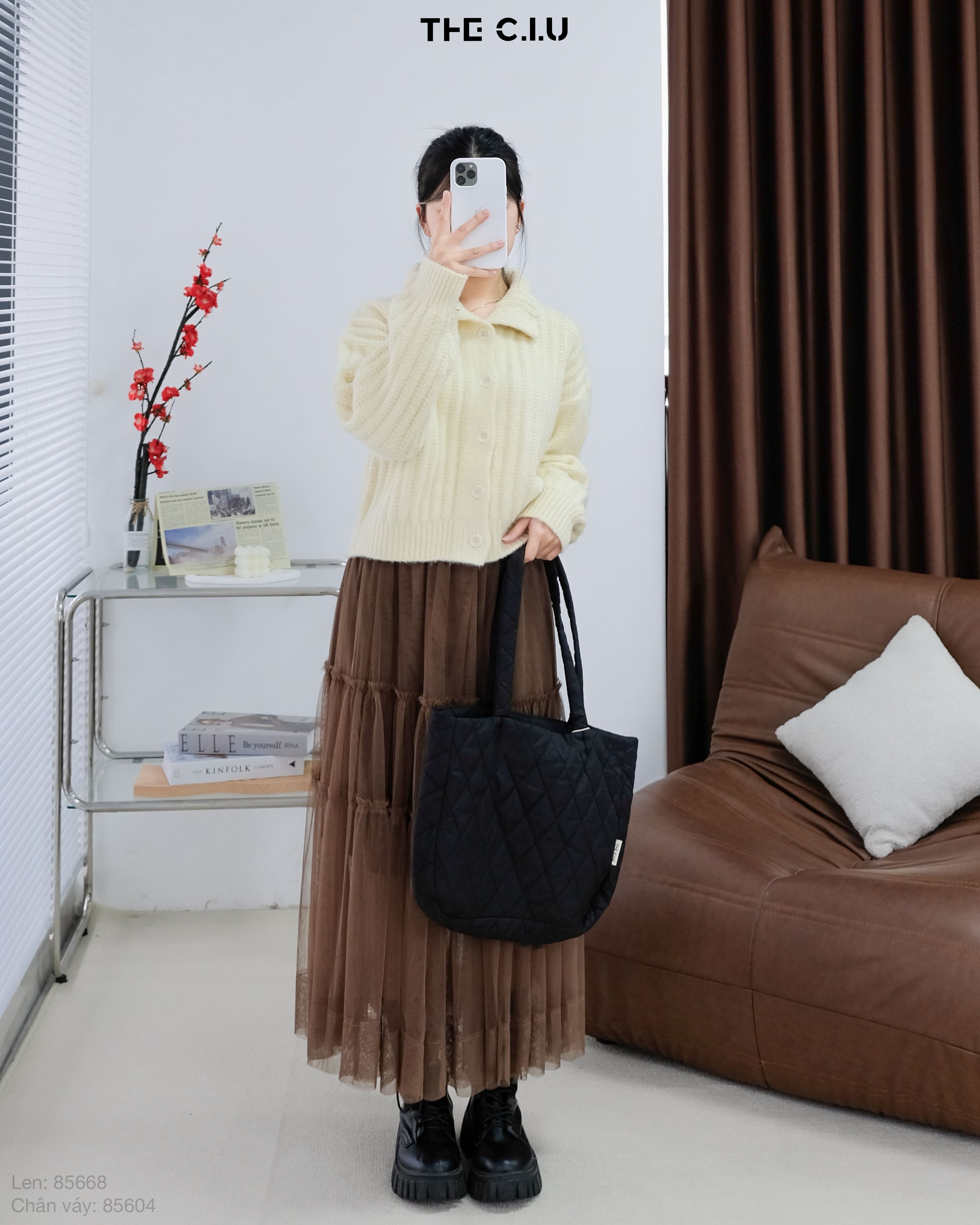 Set áo khoác len phối với chân váy lưới nhiều tầng