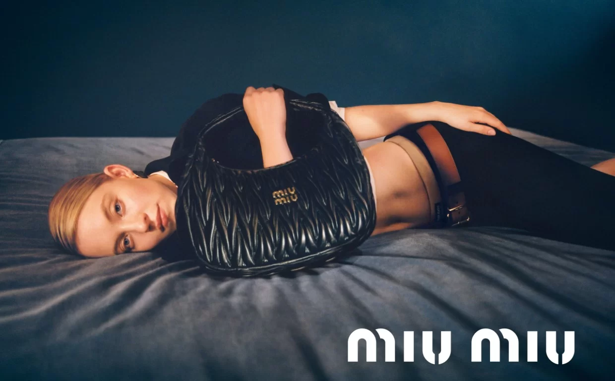 Phong cách thiết kế từ nhà Miu Miu như thế nào?