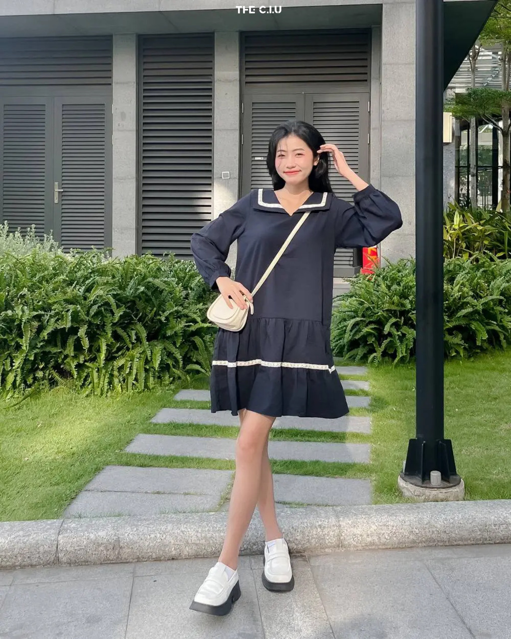 Sailor Babydoll Dress dáng suông trẻ trung, có thể mặc trong nhiều dịp khác nhau.
