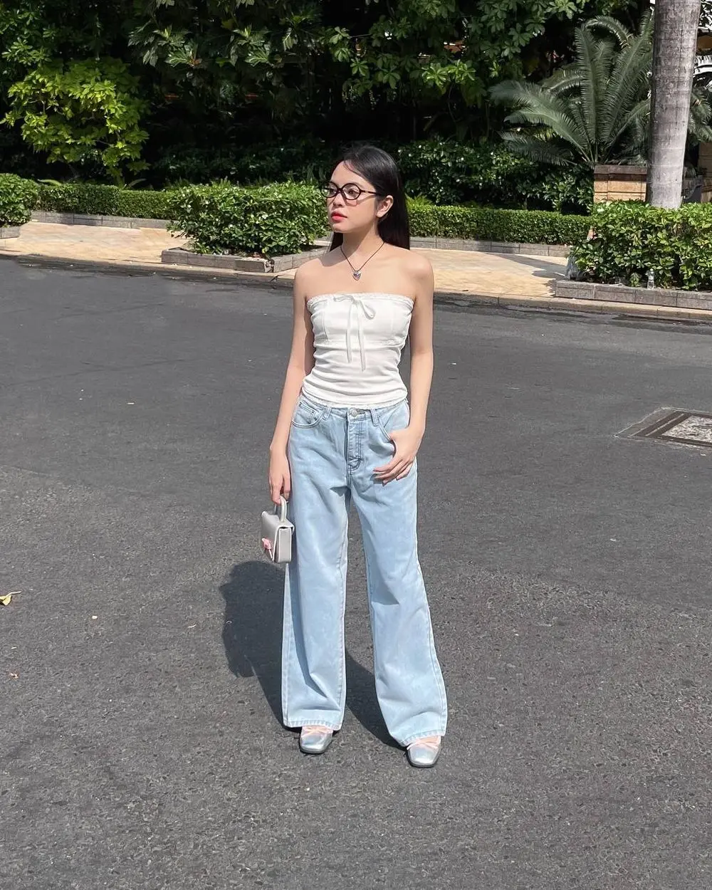 Mặc Quần Baggy Jean Đi Giày Gì? Gợi Ý Phối Đồ Hoàn Hảo