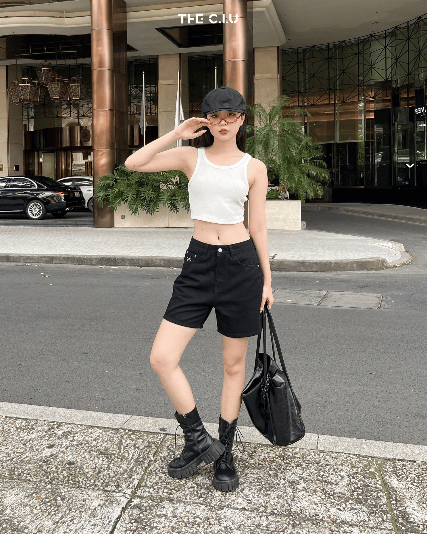 Quần Short Jean Nữ Lưng Cao: Xu Hướng Thời Trang Năng Động