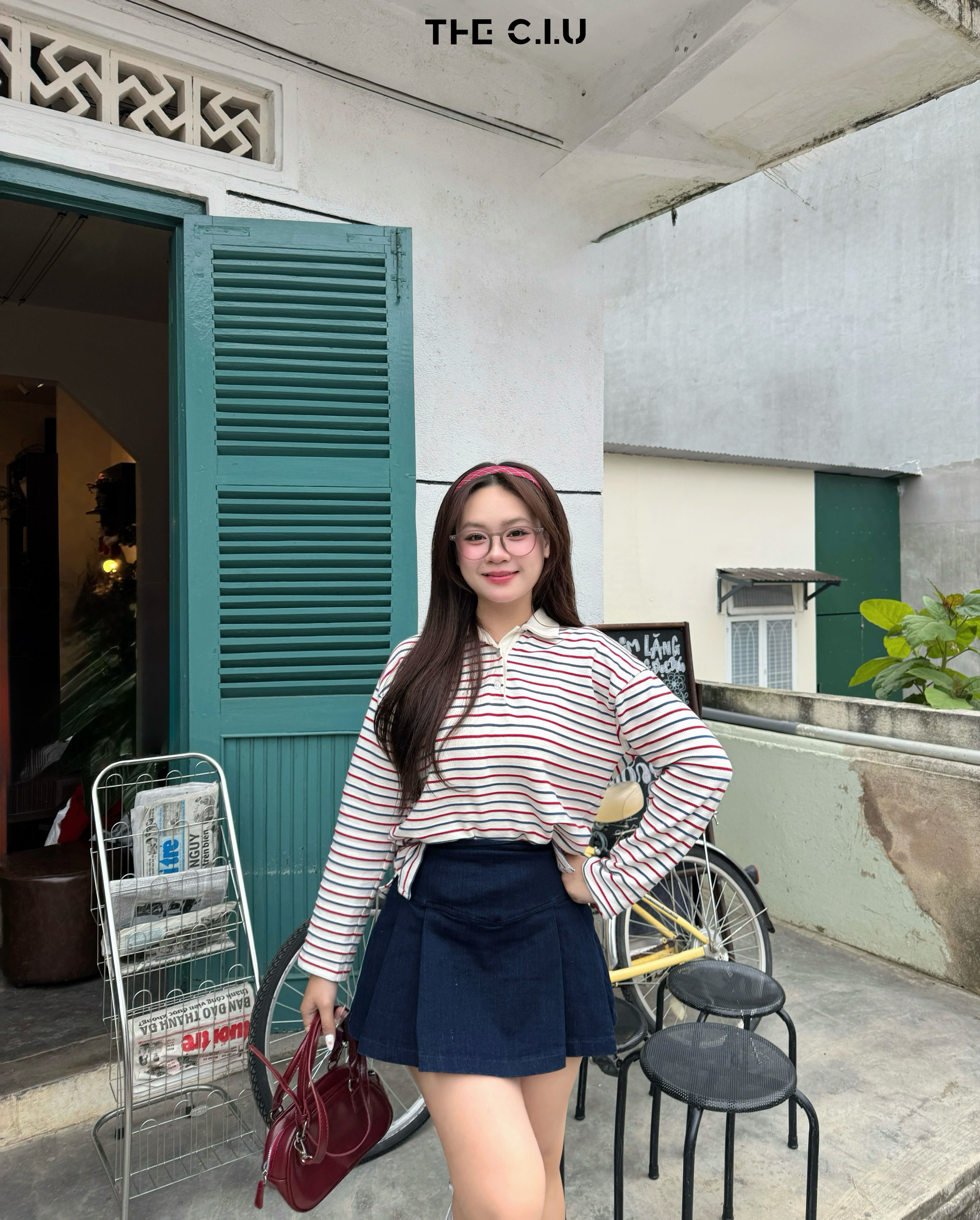 Áo thun polo form rộng với thiết kế trẻ trung, năng động