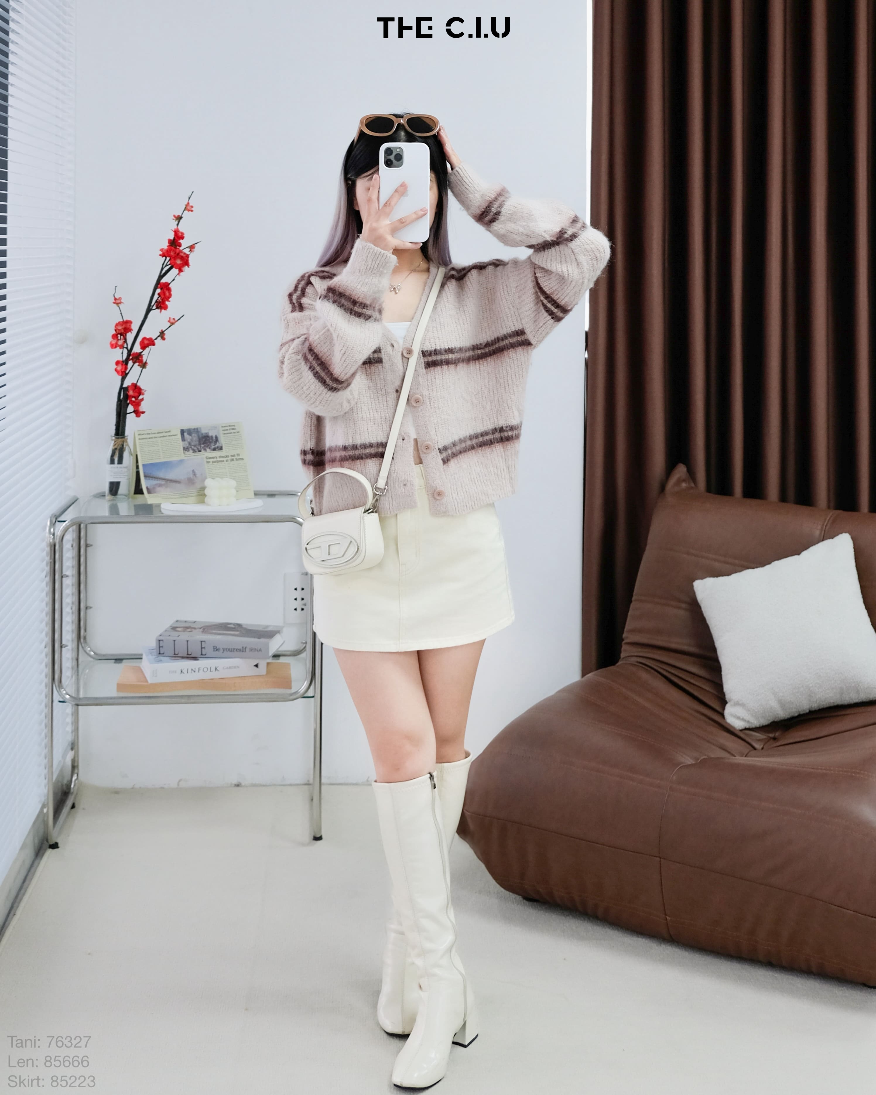 Áo cardigan họa tiết caro, kẻ sọc hay thổ cẩm,... rất được yêu thích