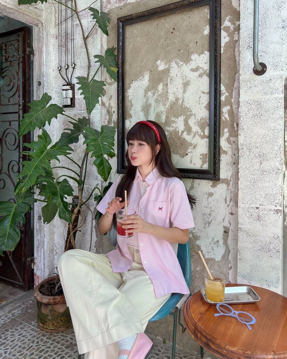 Áo Sơ Mi Kẻ Sọc Nữ – Item Thời Trang Thanh Lịch, Trendy 2025!
